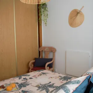 Lunaroom Center & Quiet Homestay